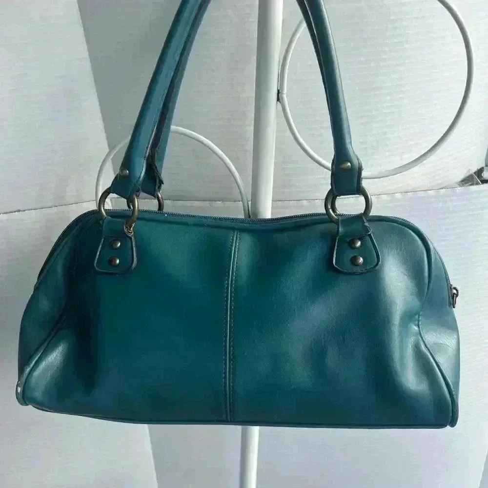 Worthington Shoulder Bag with matching coin purse - Picture 7 of 14